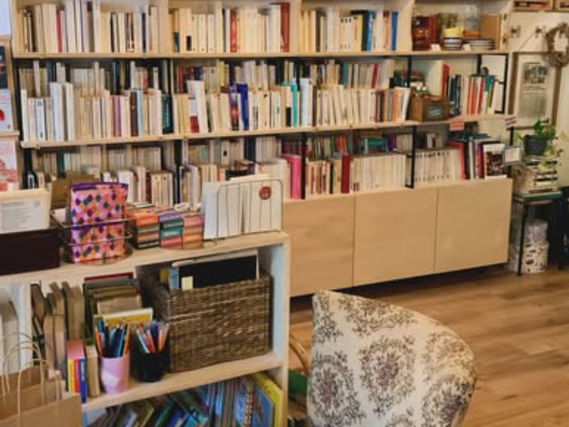 Photo 2 — Le Café Lire