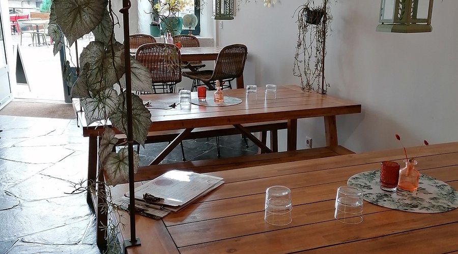 Nomad Brunch Bar