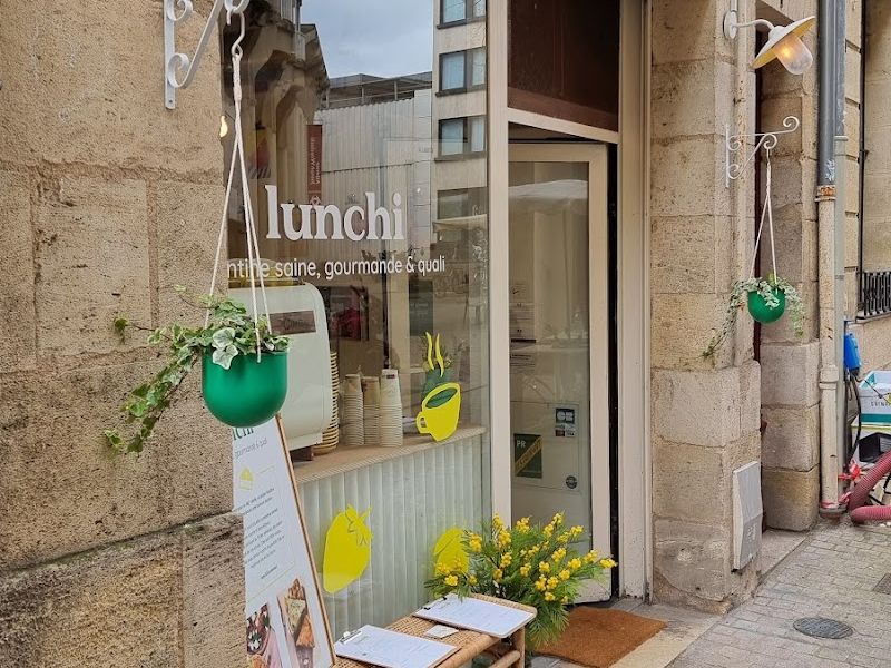 Lunchi Café