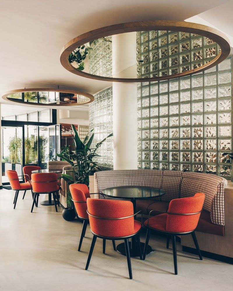 Le 24 by Solal