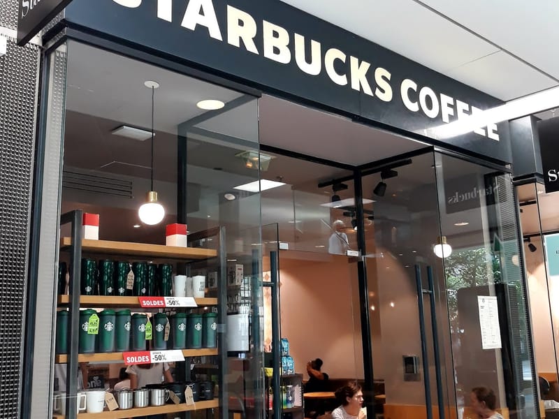 Starbucks Les Passages