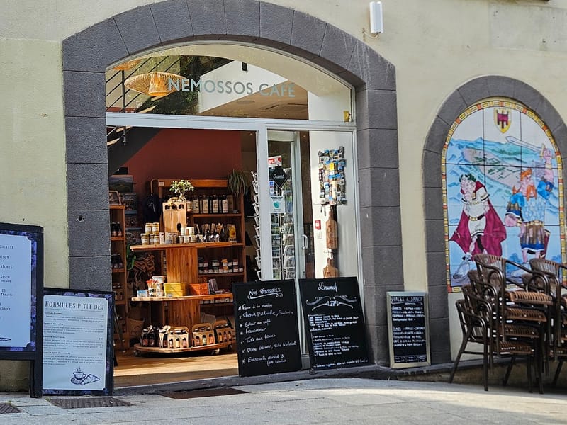 Nemossos Café