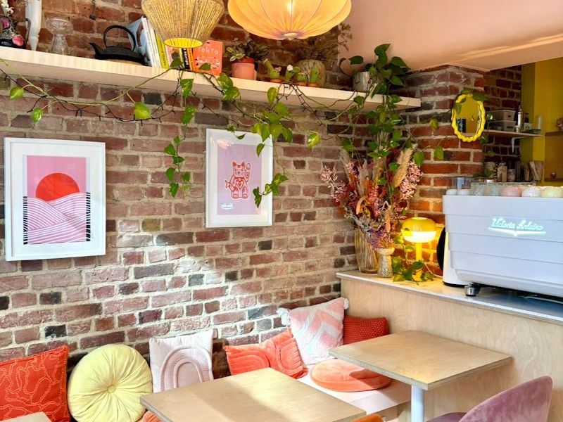 Nuts Café