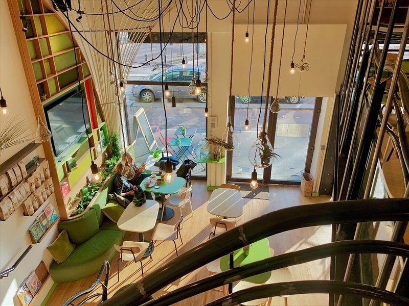NEWTREE Café Guichard