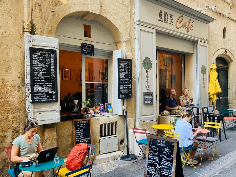 ADN Café