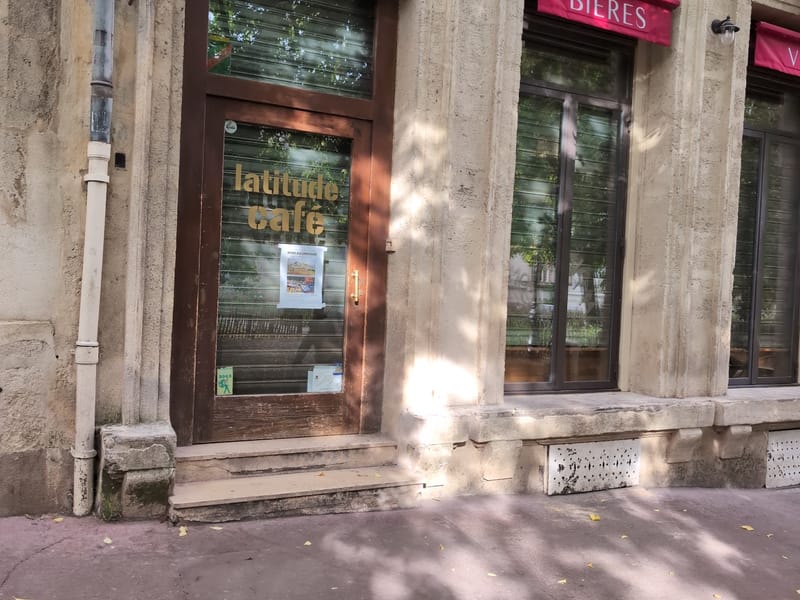 Latitude Café