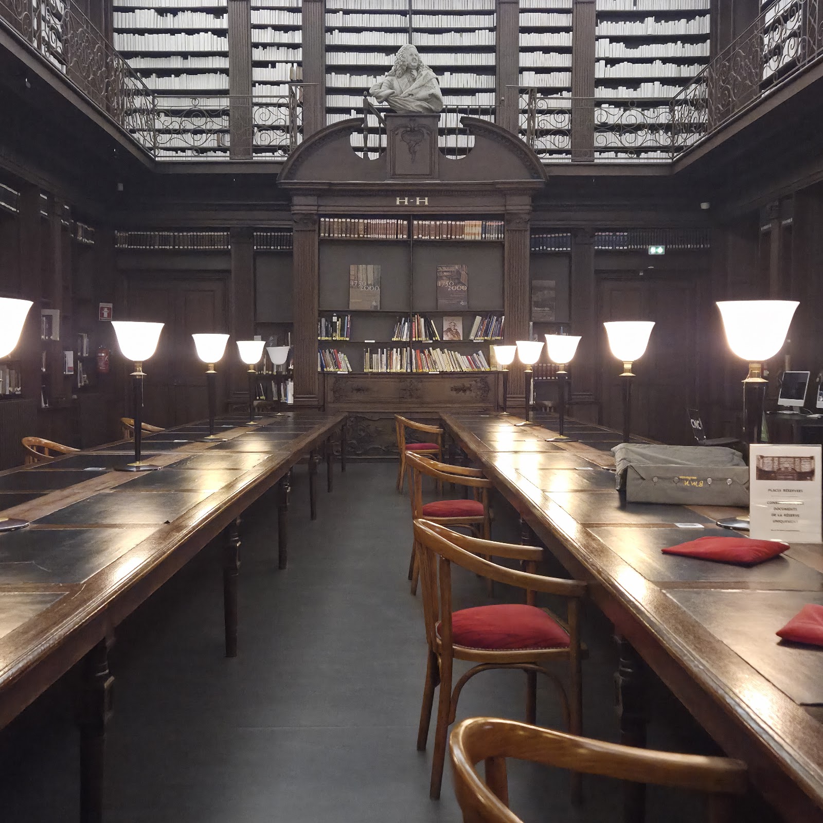 La bibliothèque Stanislas