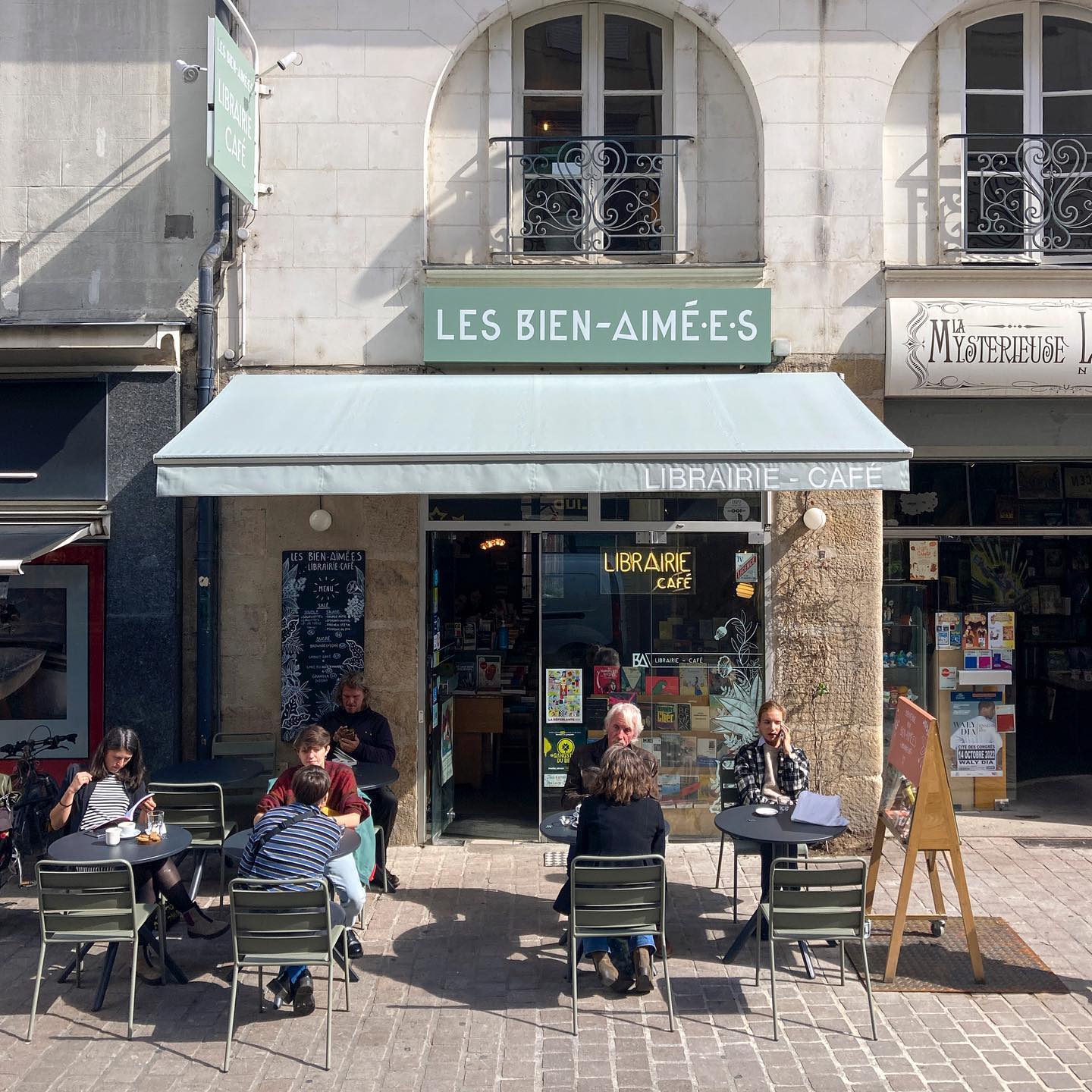 Les Bien-Aimés