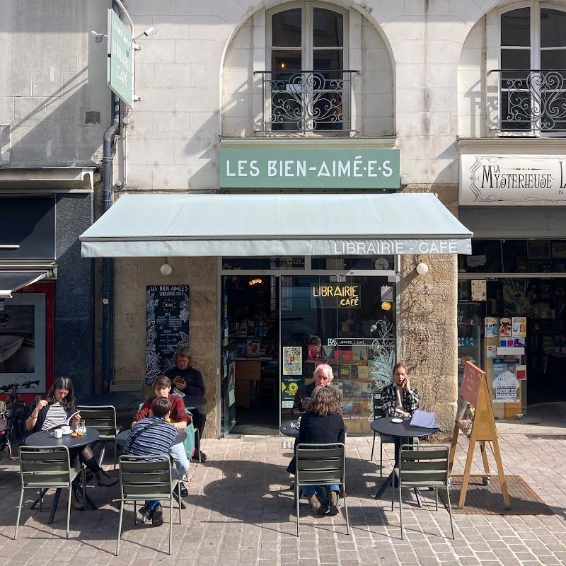 Les Bien-Aimés