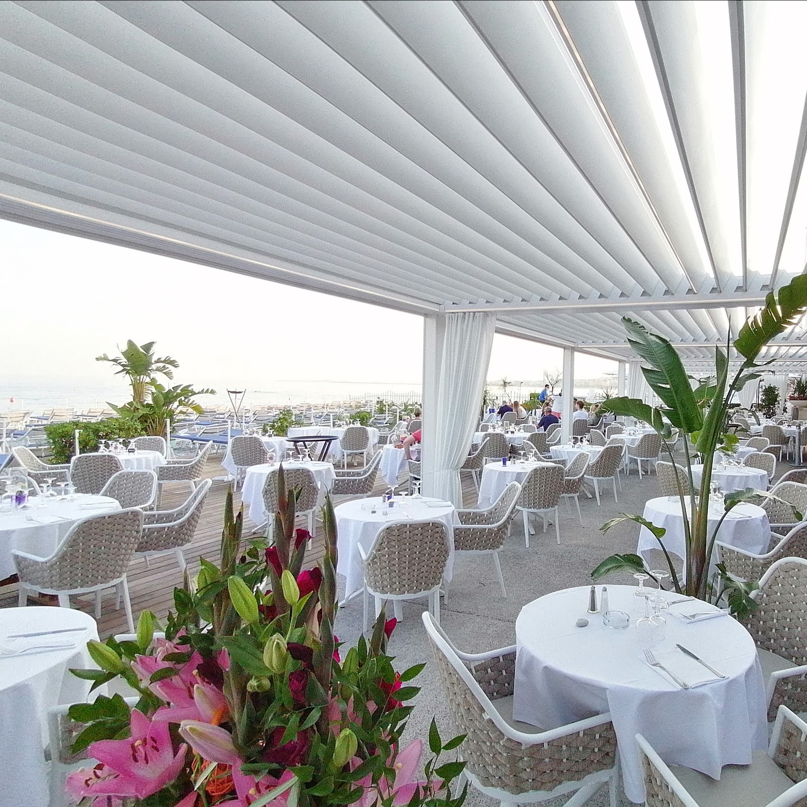 Le Blue Beach Café