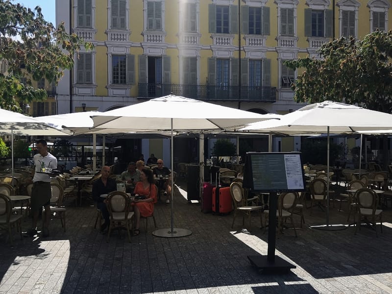 Le Café de la Place