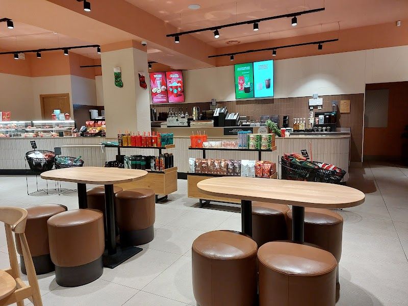 Starbucks Rue Massena