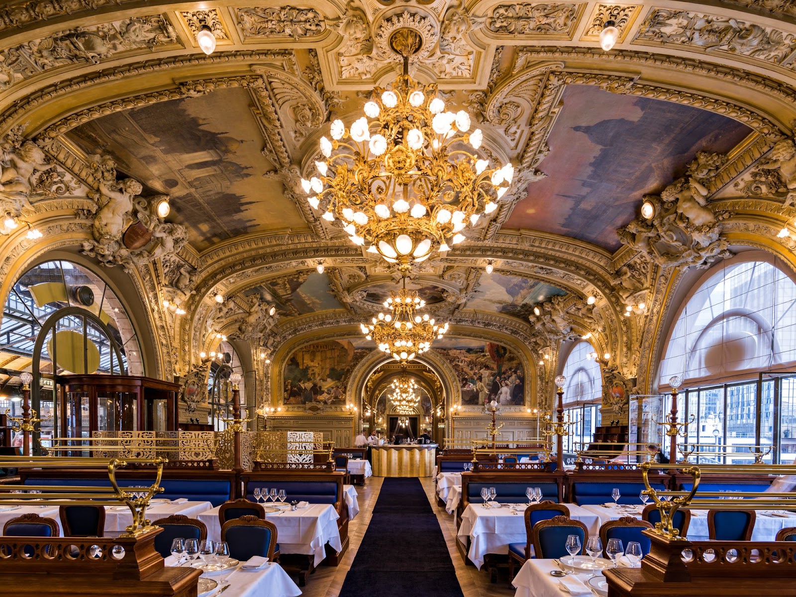 Le train bleu