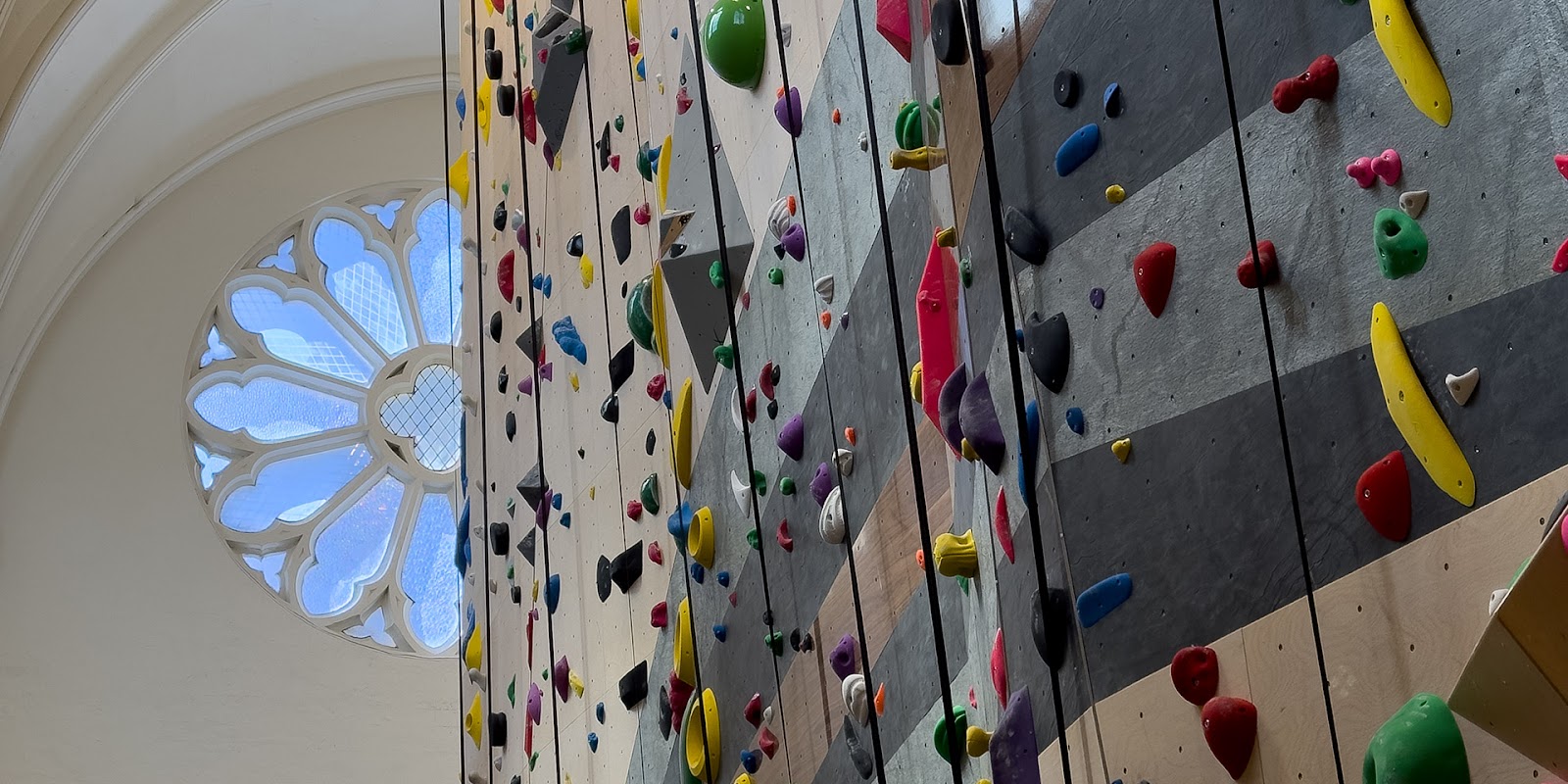 Climbing District