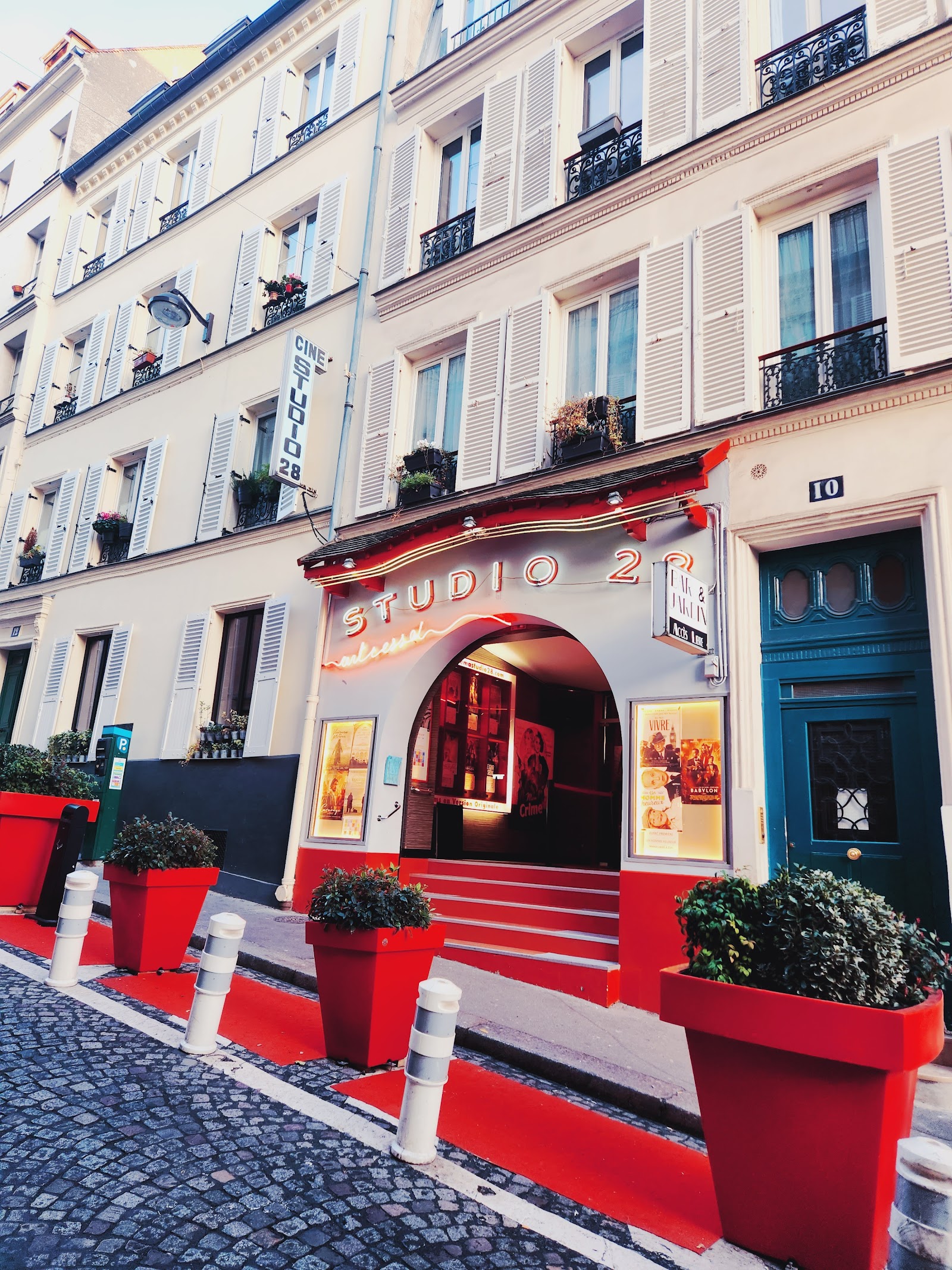 Café Studio 28