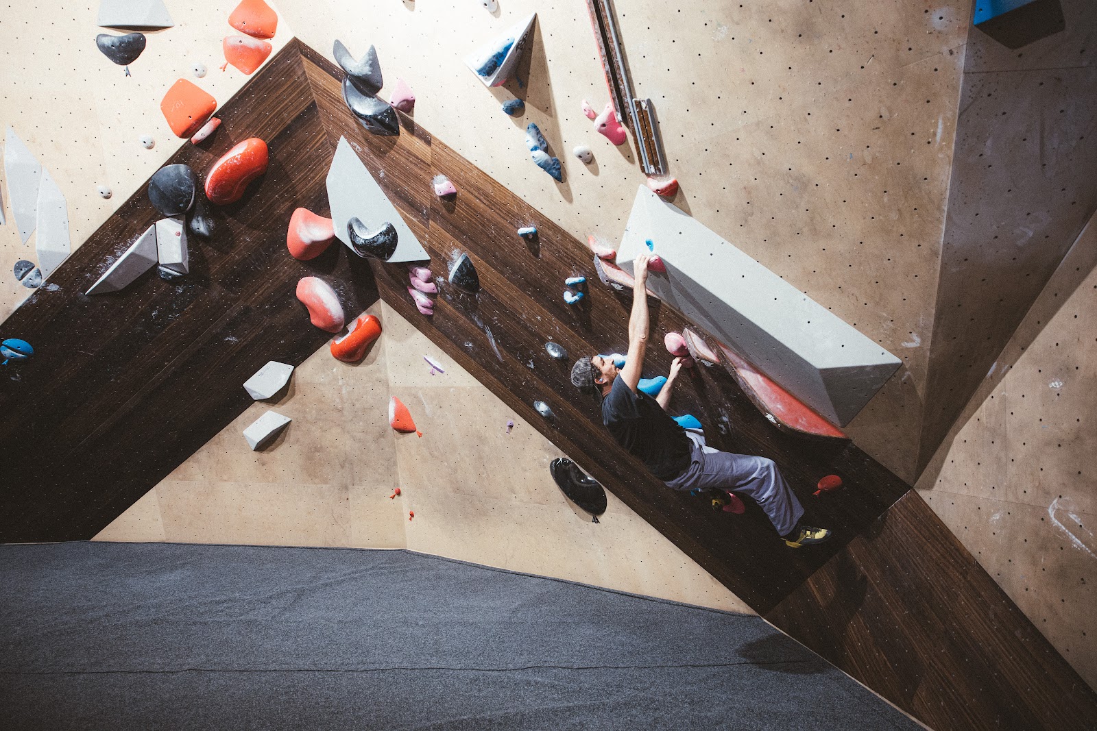 Climbing District
