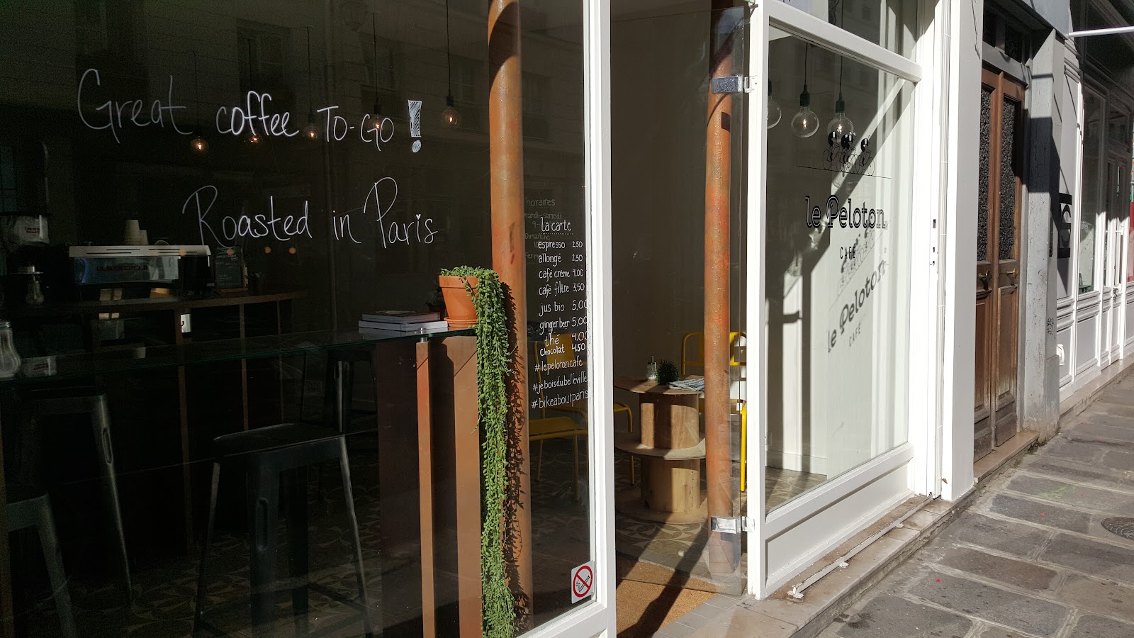 Le Pelaton cafe