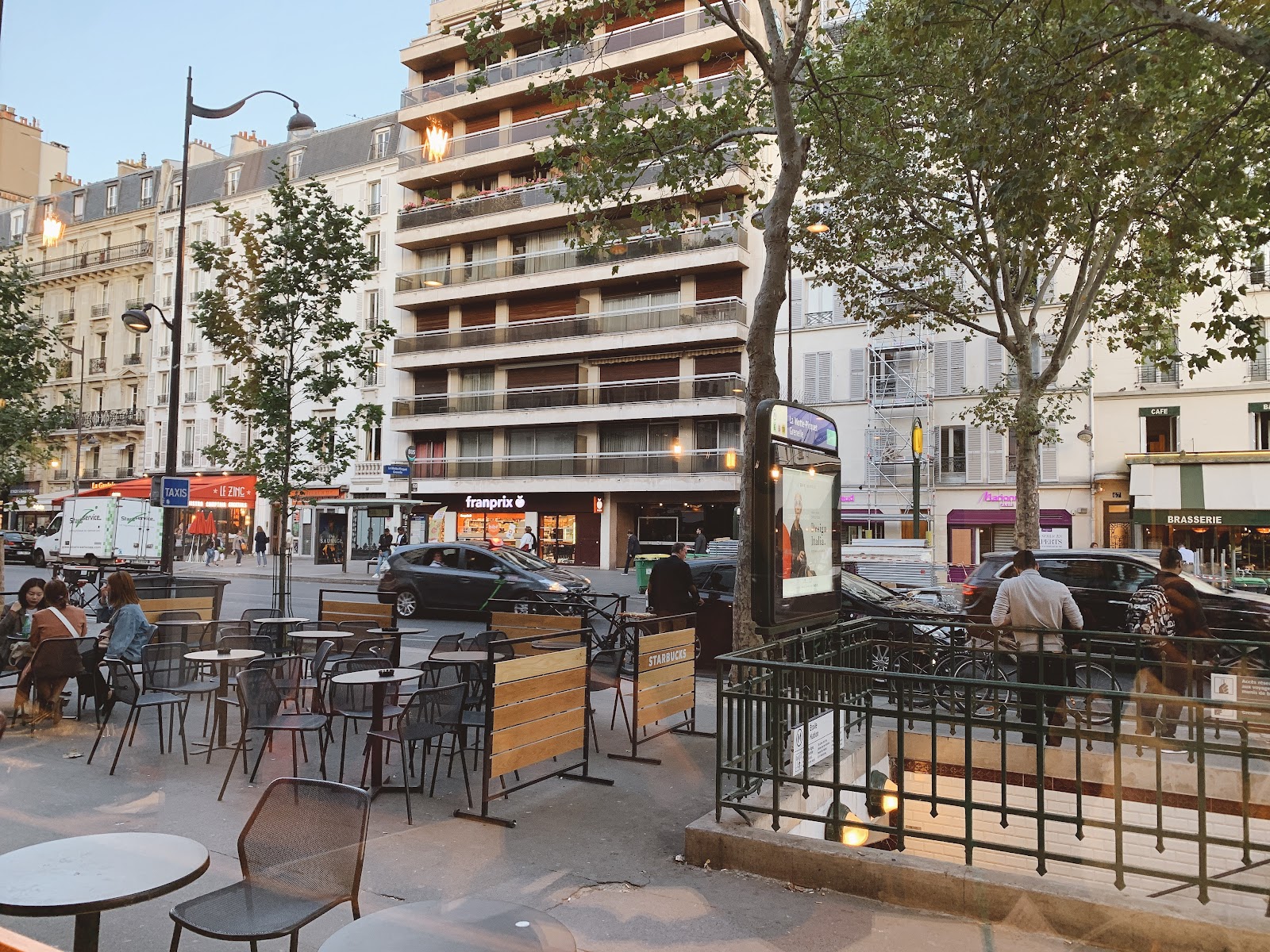Starbucks Motte-Picquet