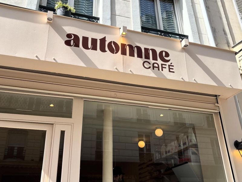 Photo 2 — Automne café
