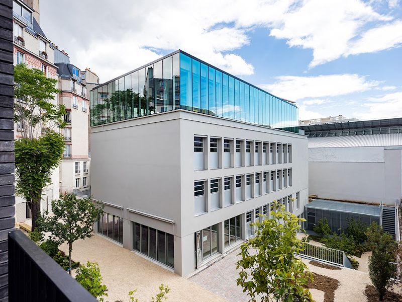 Photo 1 — Deskopolitan Boulevard Voltaire