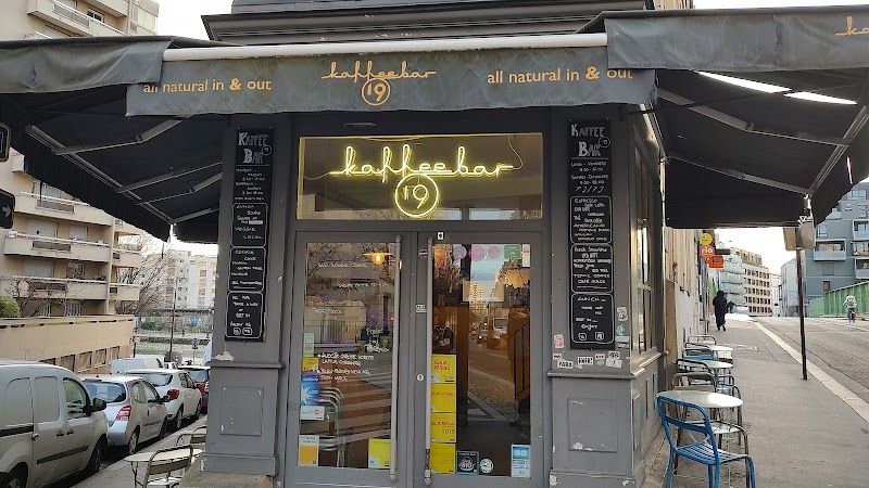 Kaffee bar 19