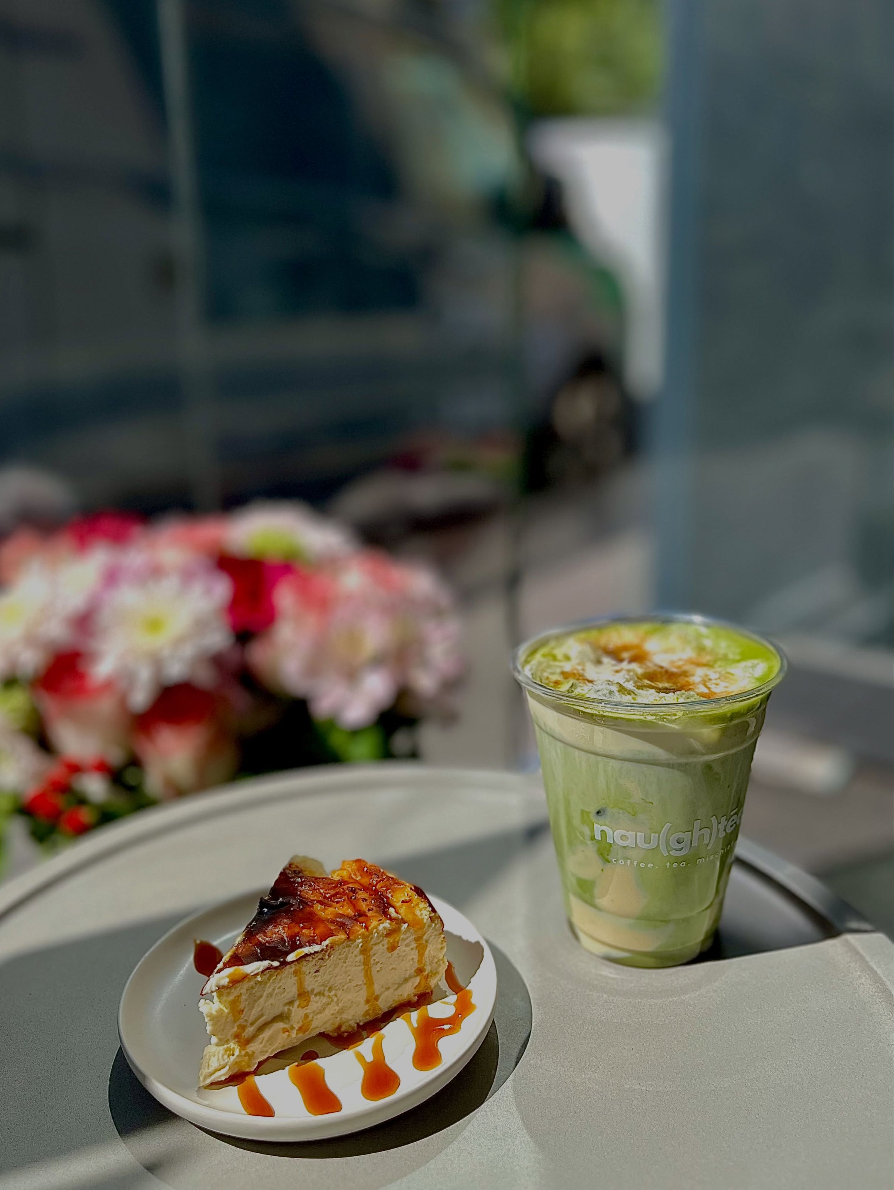 Naughtee Café