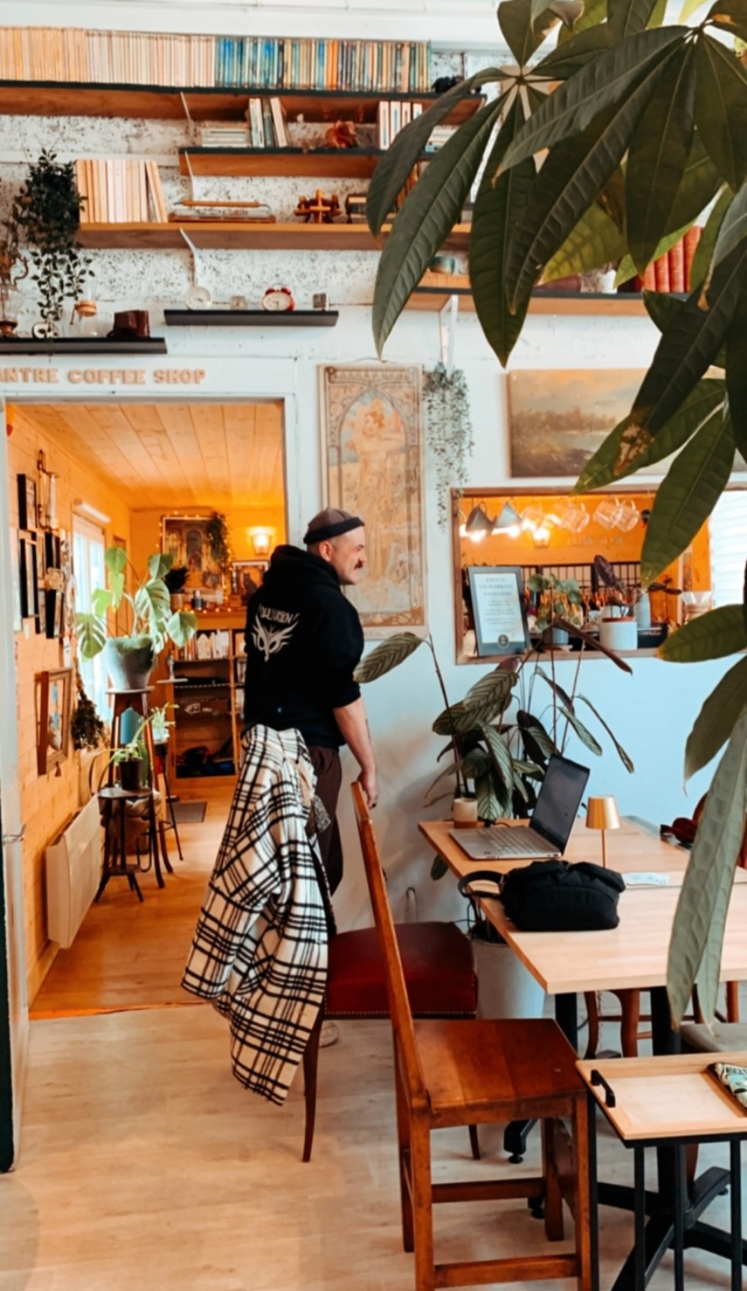 L'Antre Coffee Shop