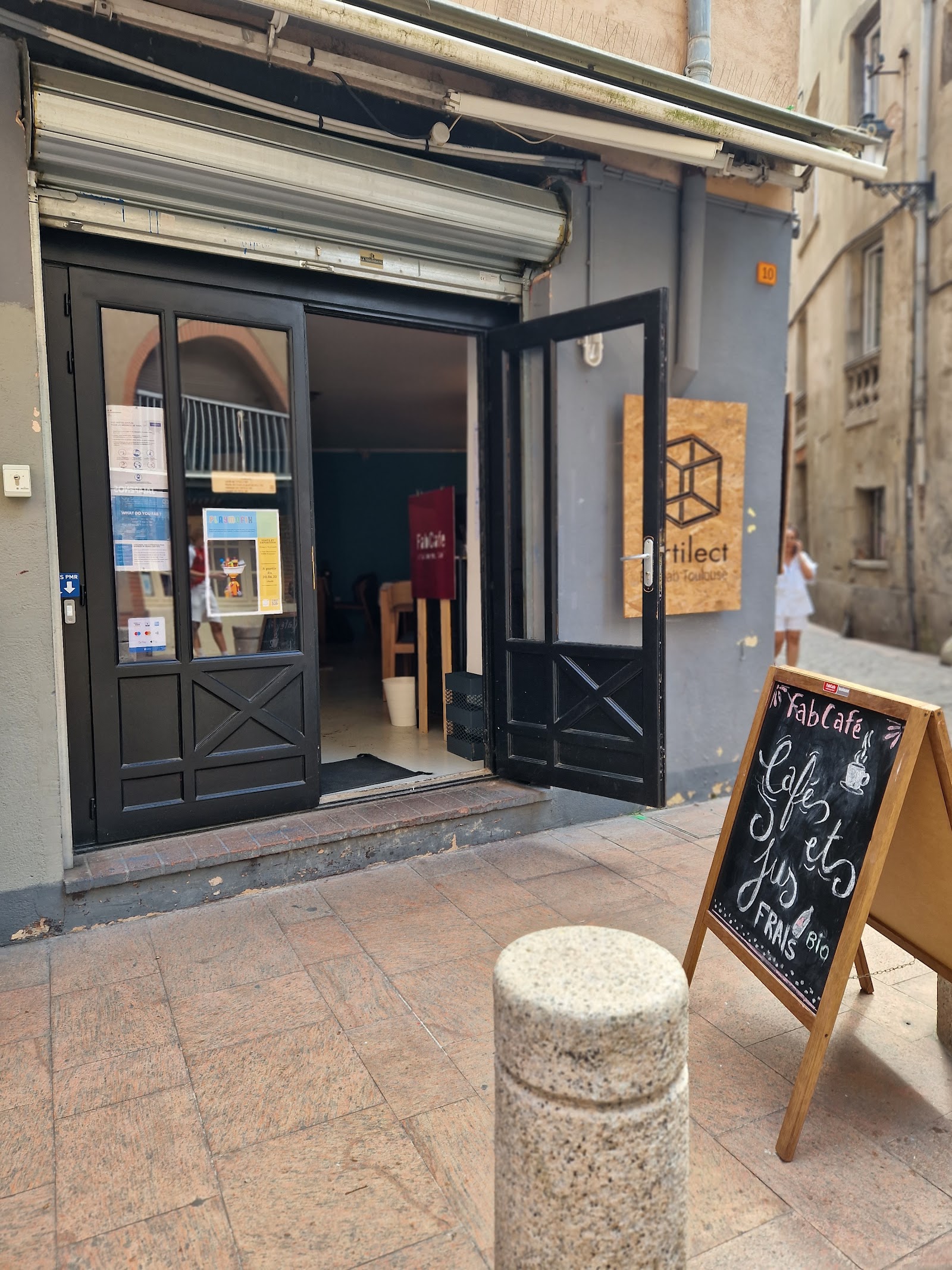 Fab Café