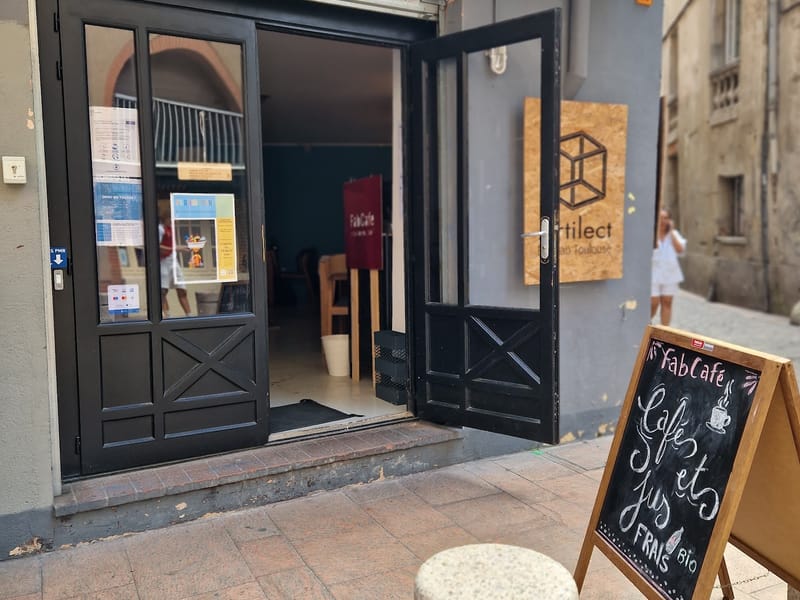 Fab Café