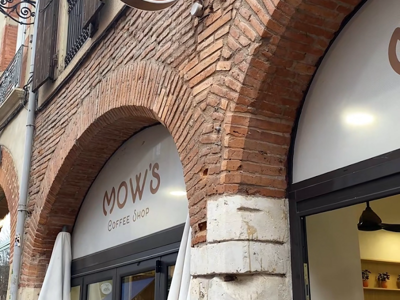 Mow's Coffee Shop