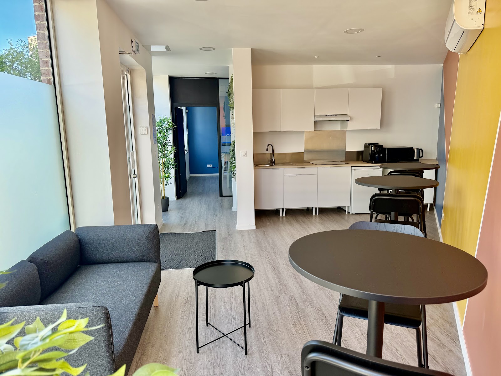 Coworking District