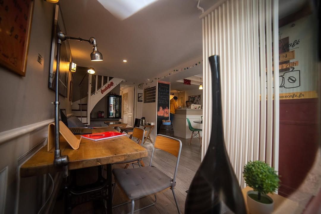 Pouce Café
